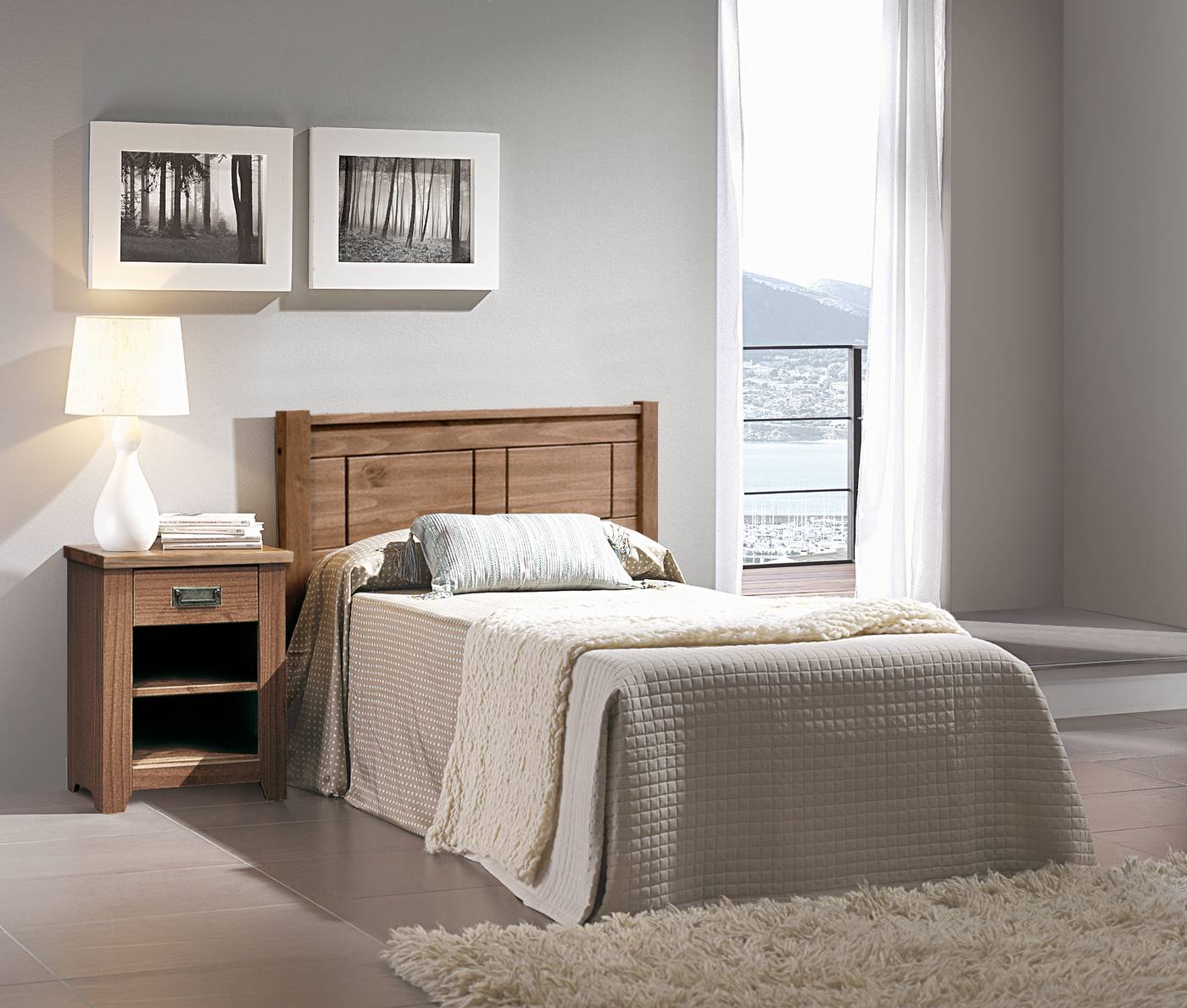 Dormitorio juvenil de madera maciza: cabezal + mesita color nogal