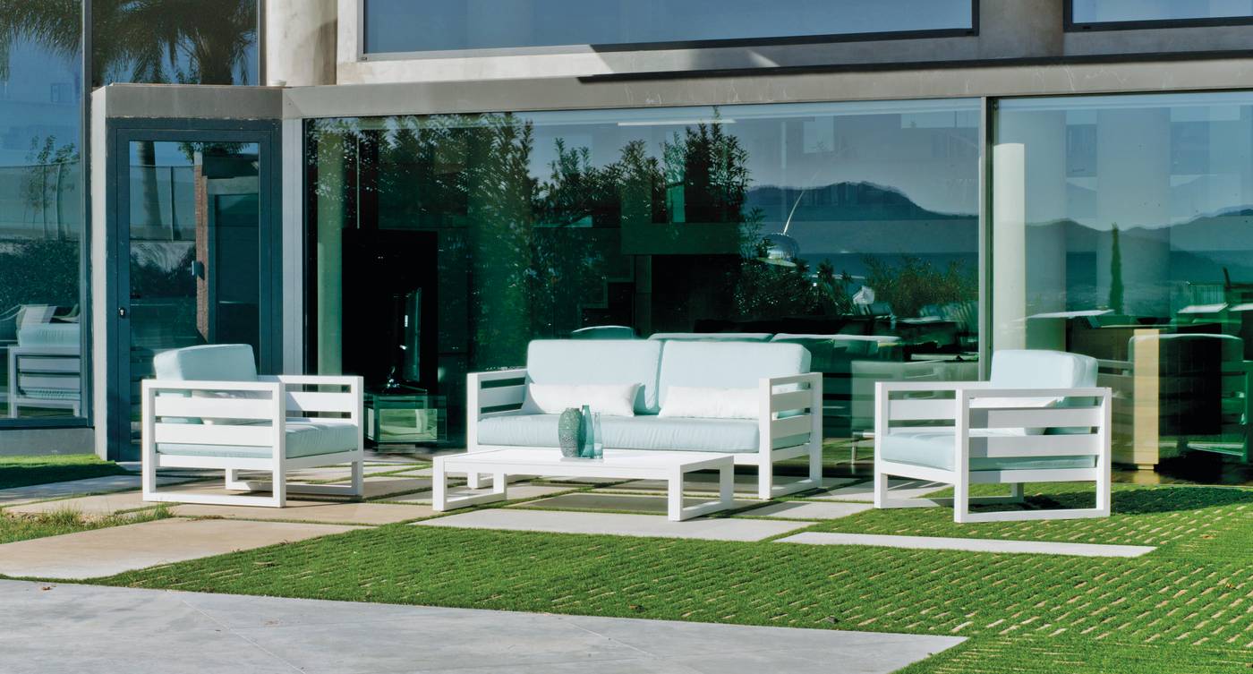 Conjunto lujo de aluminio color blanco, antracita, champagne, plata o marrón: 1 sofá de 2 plazas + 2 sillones + 1 mesa de centro.