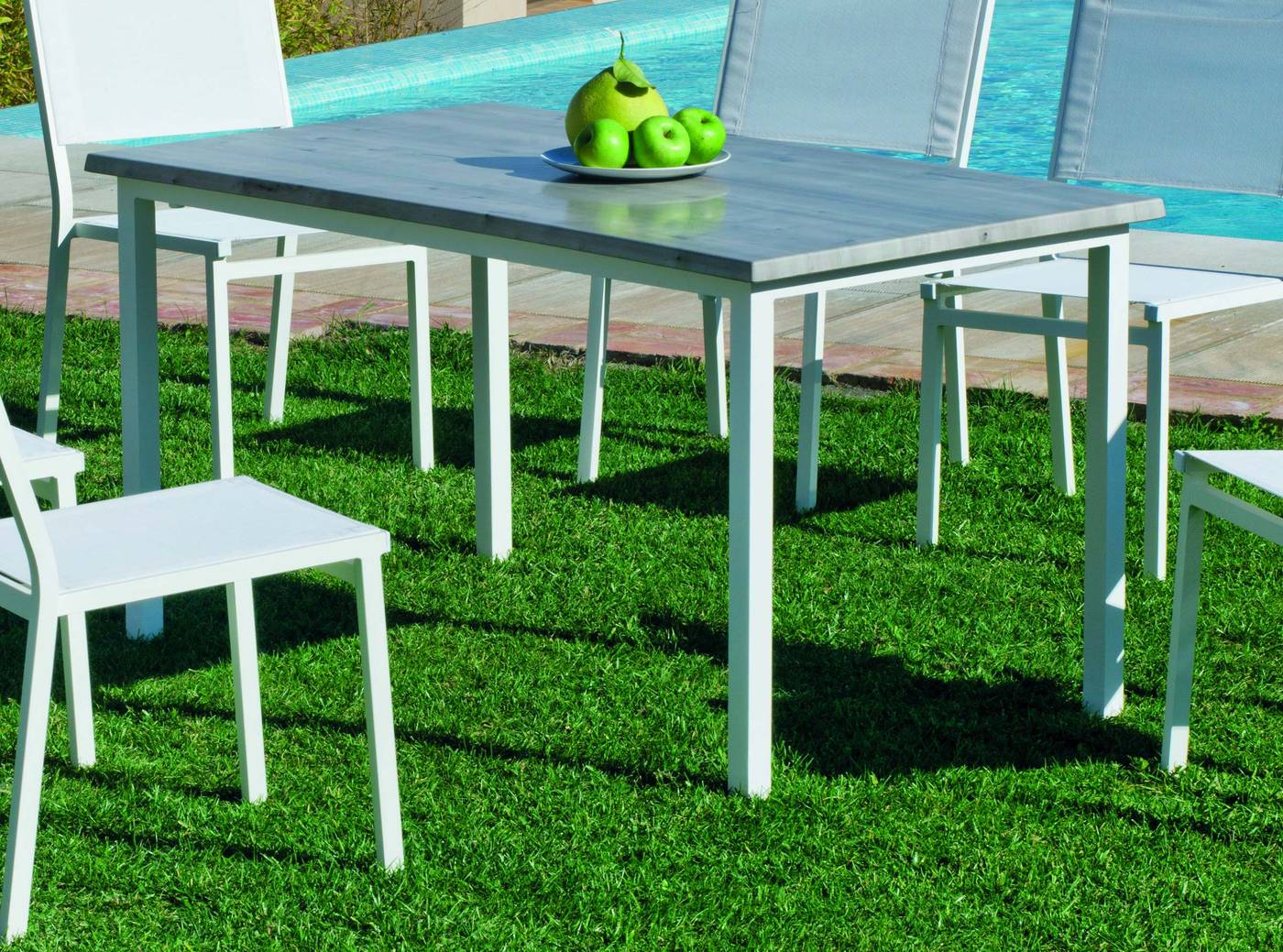 Set Aluminio Margot/Palma-120/6 - Conjunto aluminio color blanco, plata o antracita: mesa rectangular 120 cm. con tablero de heverzaplus y 4 sillones de aluminio