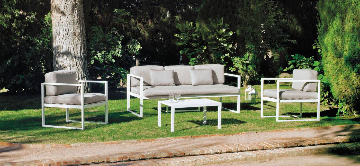Set Aluminio Martinique-8 - Conjunto aluminio : 1 sofá de 3 plazas + 2 sillones + 1 mesa de centro + cojines. Disponible en color blanco, champagne, bronce o antracita.