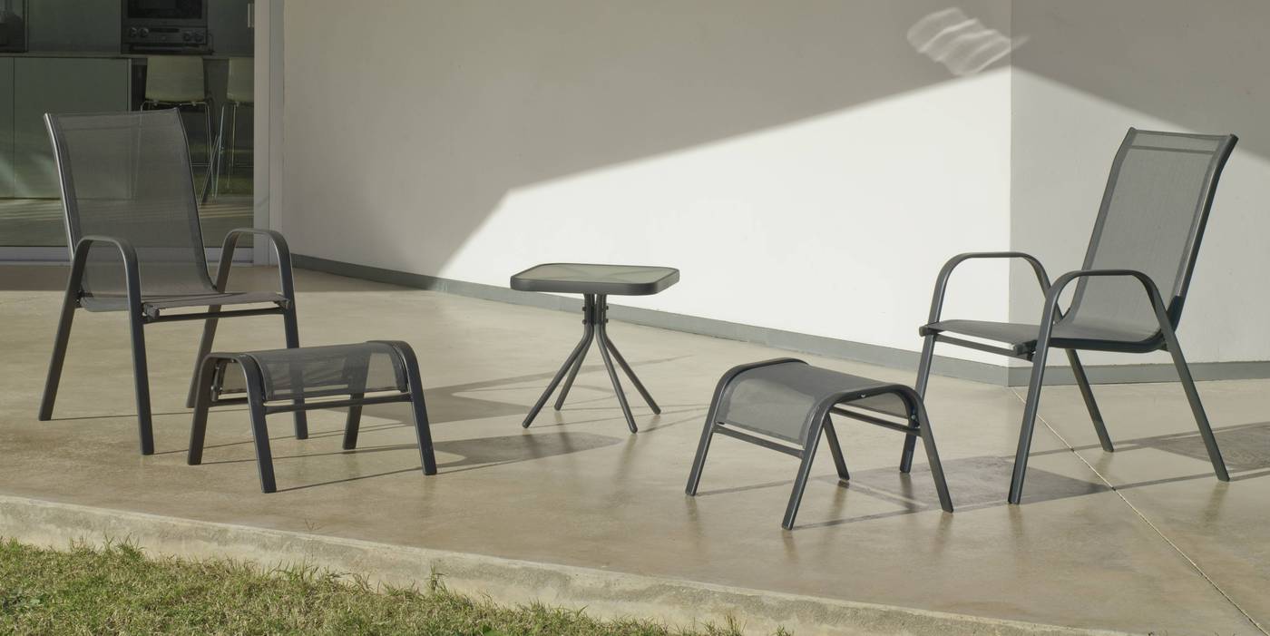 Conjunto de acero inoxidable color antracita: mesa auxiliar con tapa de cristal templado + 2 sillones apilables de acero y textilen + reposapies