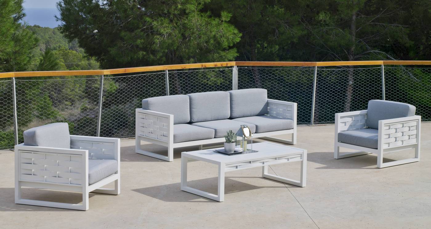 Set Aluminio Luxe Augusta-10 - Lujoso conjunto de aluminio luxe: 1 sofá de 3 plazas + 2 sillones + 2 reposapiés + 1 mesa de centro + cojines. Estructura de color blanco, antracita o champagne.