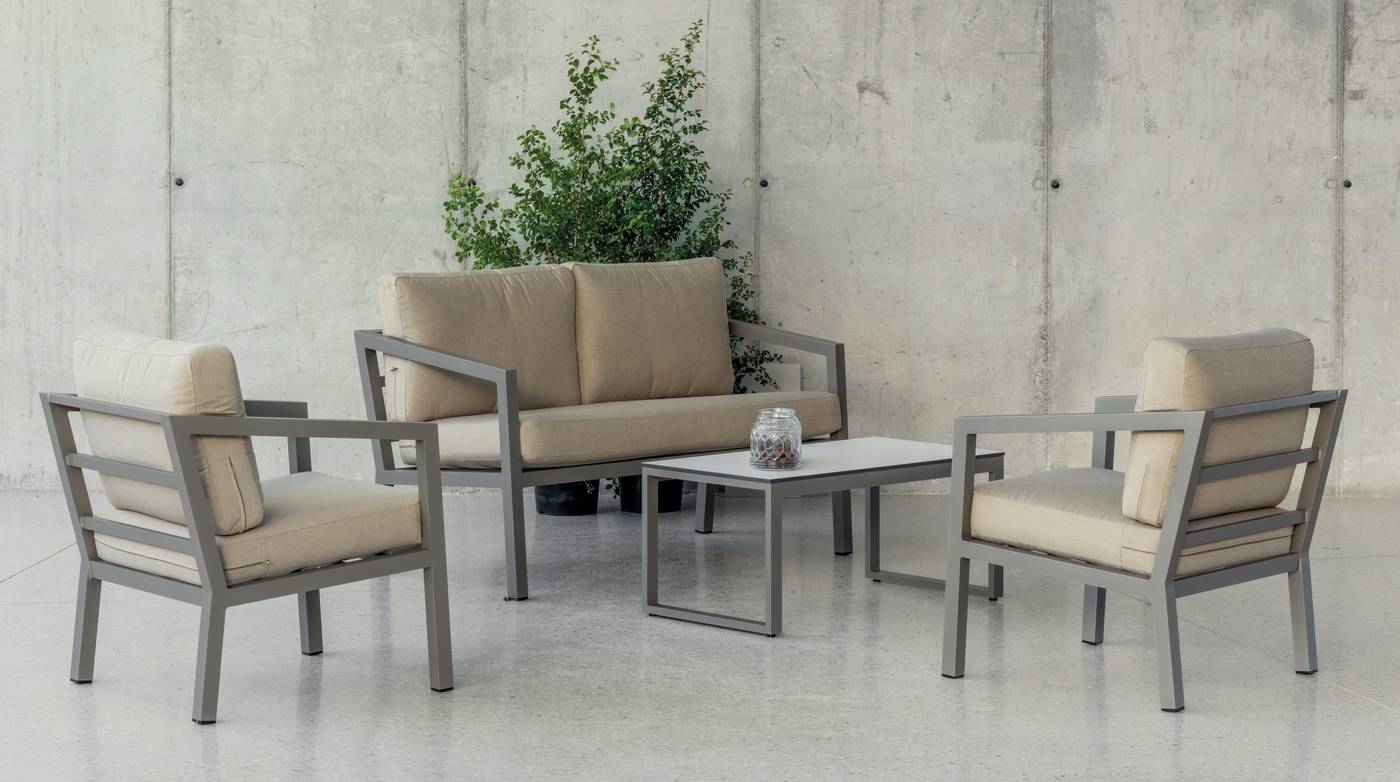 Conjunto aluminio luxe: 1 sofá 2 plazas + 2 sillones + 1 mesa de centro. Disponible en color blanco, antracita, champagne, plata o marrón.<br/><br/><b>OFERTA VÁLIDA HASTA EL 30 DE JUNIO O FIN DE EXISTENCIAS</b>