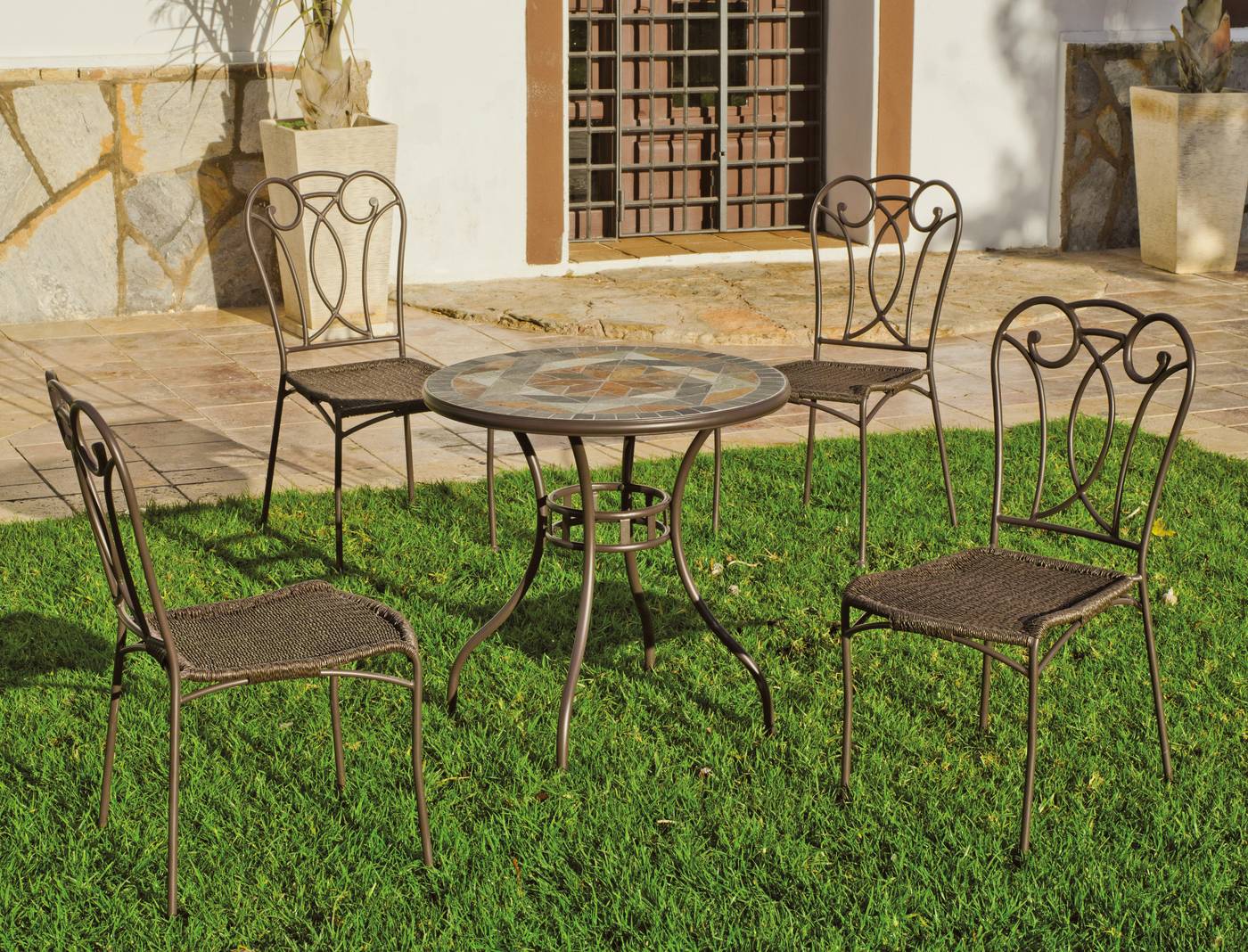 Conjunto de forja de lujo: mesa con tablero mosaico de piedra + 4 sillas de forja apilables