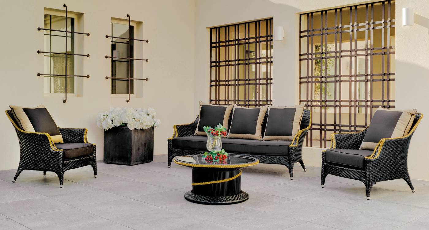 Conjunto gran lujo de médula sintética color negro: 1 sofá 3 plazas + 2 sillones + 1 mesa de centro.
