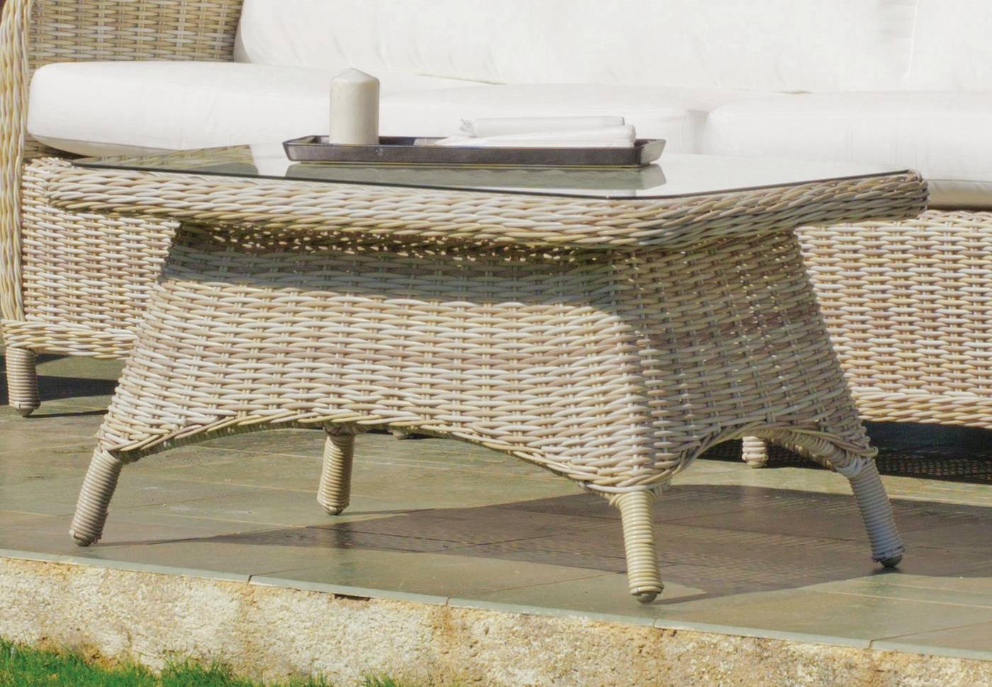 Set Médula Luxe Izamel-7 - 1 sofá de 2 plazas + 2 sillones + 1 mesa de centro + cojines.