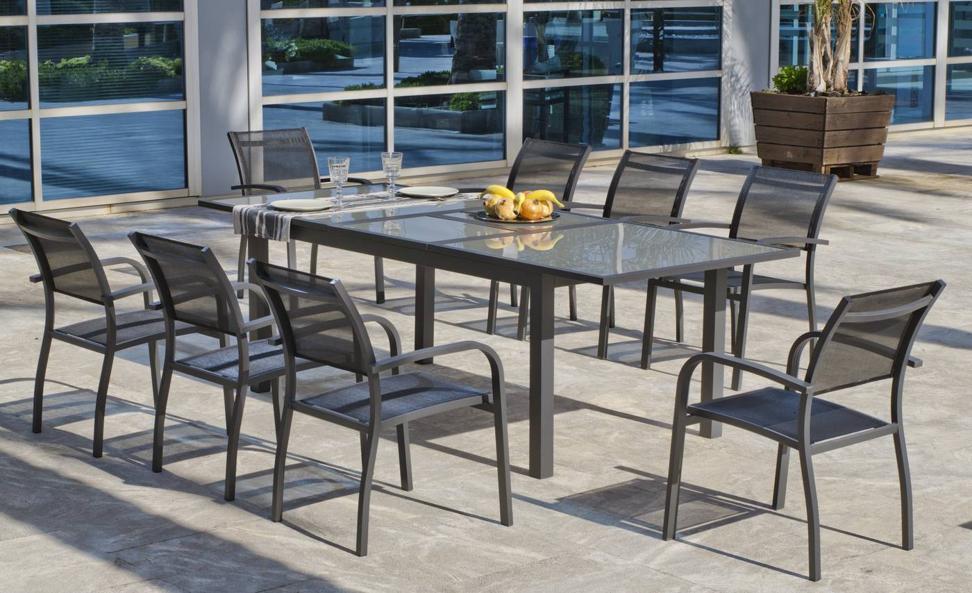 Conjunto de aluminio color antracita: 1 mesa extensible 180-240 cm. + 8 sillones de aluminio y textilen. Mesa válida para 10 sillones.