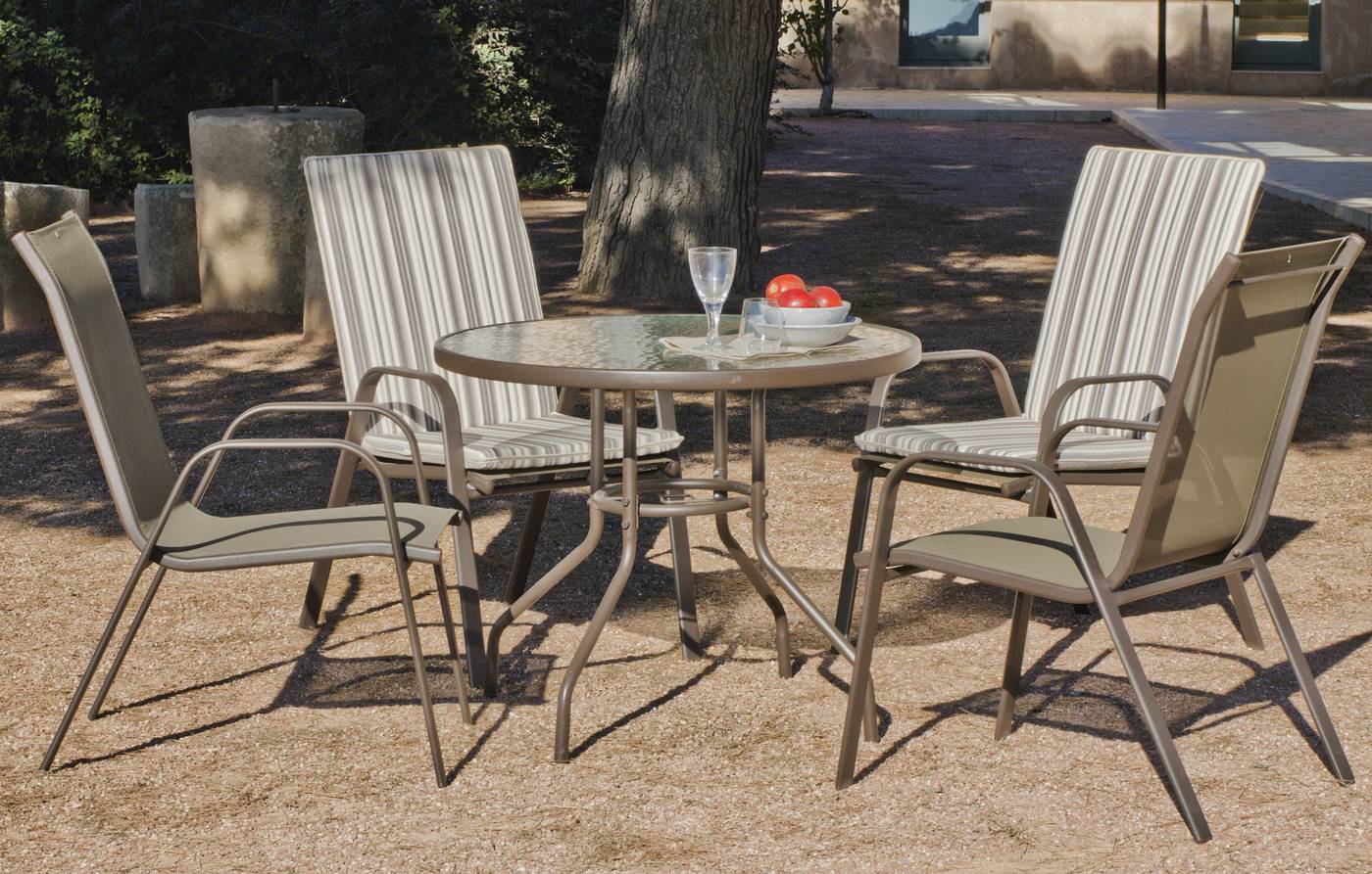 Conjunto de acero color bronce: mesa redonda de 90 cm. Con tapa de cristal templado + 4 sillones apilables de acero y textilen