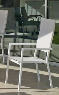 Sillón Aluminio Janeiro de Hevea - Sillón respaldo alto, apilable, de aluminio color blanco, antracita, champagne, plata o marrón, con asiento y respaldo de textilen