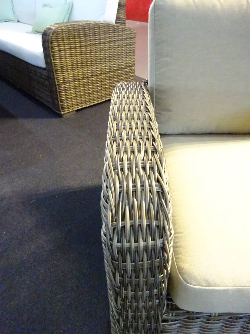Set Médula Luxe Borsalino-508 - Conjunto de médula sintética para jardín. Formado por: sofá rinconera + 1 mesa centro + cojines.