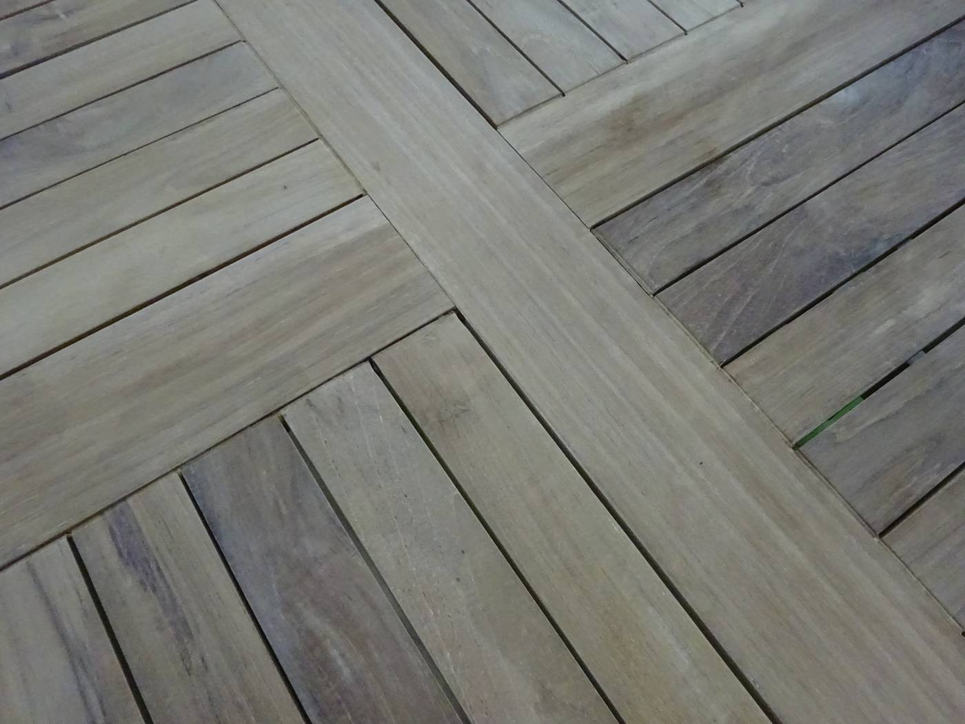 Mesa redonda-120 madera Teka Seroni - Mesa redonda plegable, de madera de teka color oro, para jardín o terraza