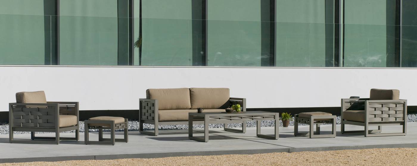 Set Aluminio Luxe Augusta-7 - Lujoso conjunto de aluminio luxe: 1 sofá de 2 plazas + 2 sillones + 1 mesa de centro + cojines. Estructura de color blanco, antracita o champagne.