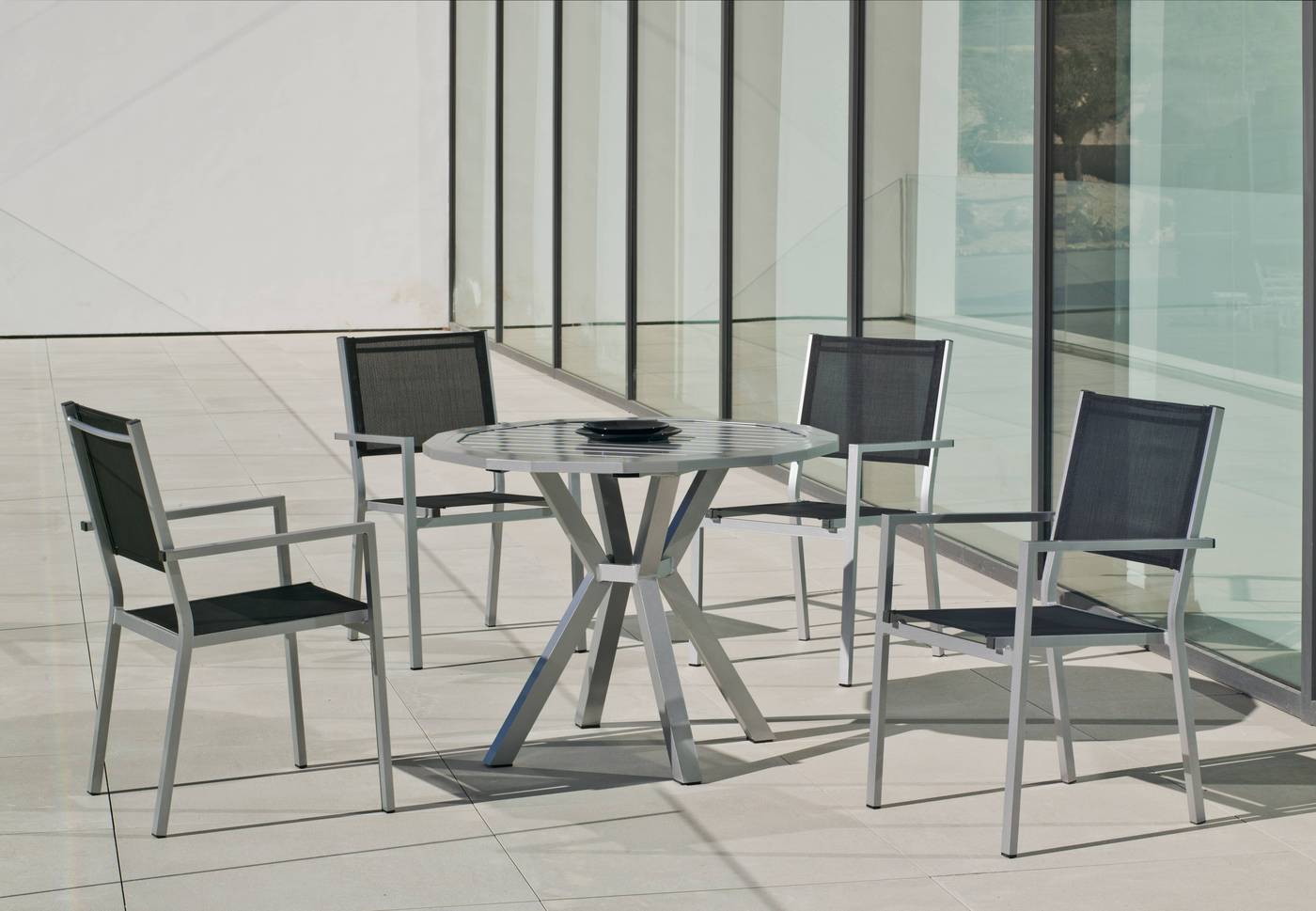 Sillón Aluminio Córcega - Sillón apilable de aluminio color blanco, antracita, champagne, plata o marrón, con asiento y respaldo de textilen