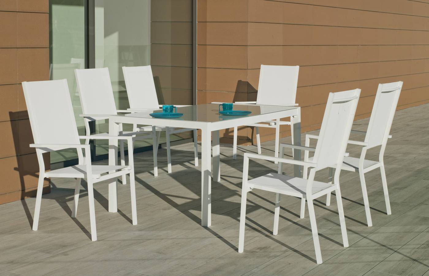 Conjunto aluminio para jardín: Mesa rectangular 160 cm + 6 sillones altos de textilen. Disponible en color blanco, plata y antracita.