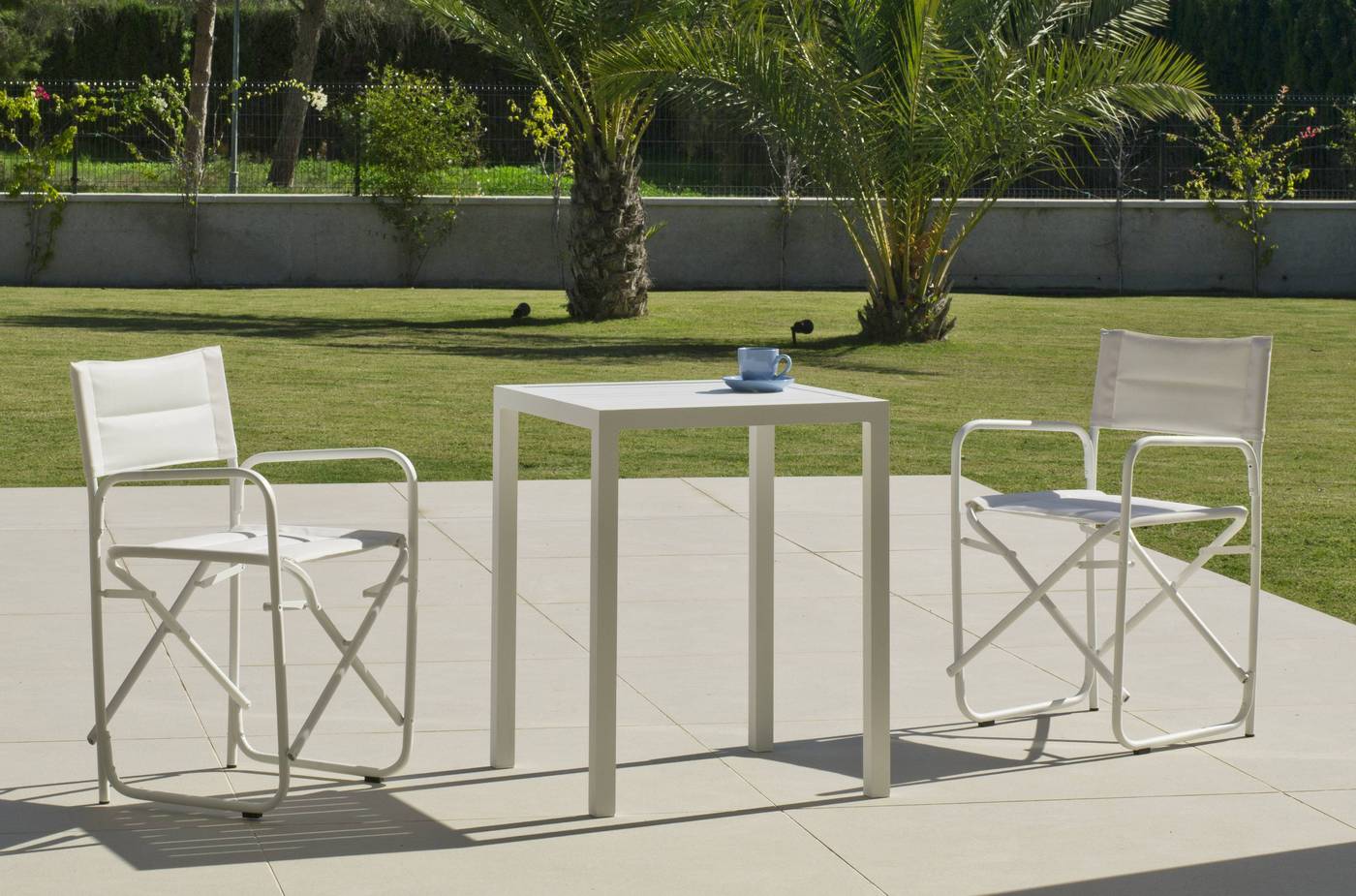 Set Aluminio Melea-Badúa 65-2 - Conjunto aluminio luxe: Mesa cuadrada 65 cm + 2 sillones plegables. Disponible en color blanco o antracita.