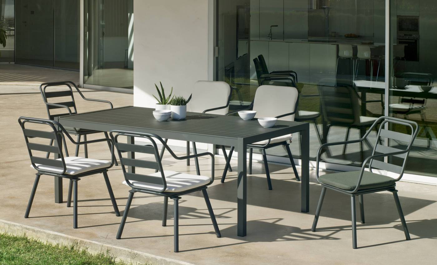 Set Aluminio Palma-Minerva 200-6 - Conjunto aluminio luxe: mesa rectangular de 200 cm. + 6 sillones. Disponible en color blanco y color antracita.