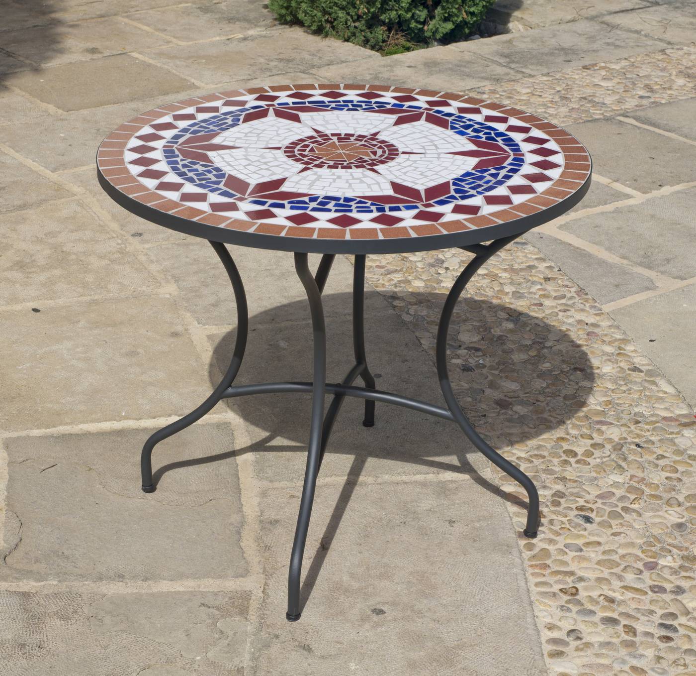 Set Mosaico Dadevil-Beldey 90-6 - Conjunto de forja color bronce: mesa redonda de acero forjado, con tablero mosaico de 90 cm. + 4 sillones de acero y wicker